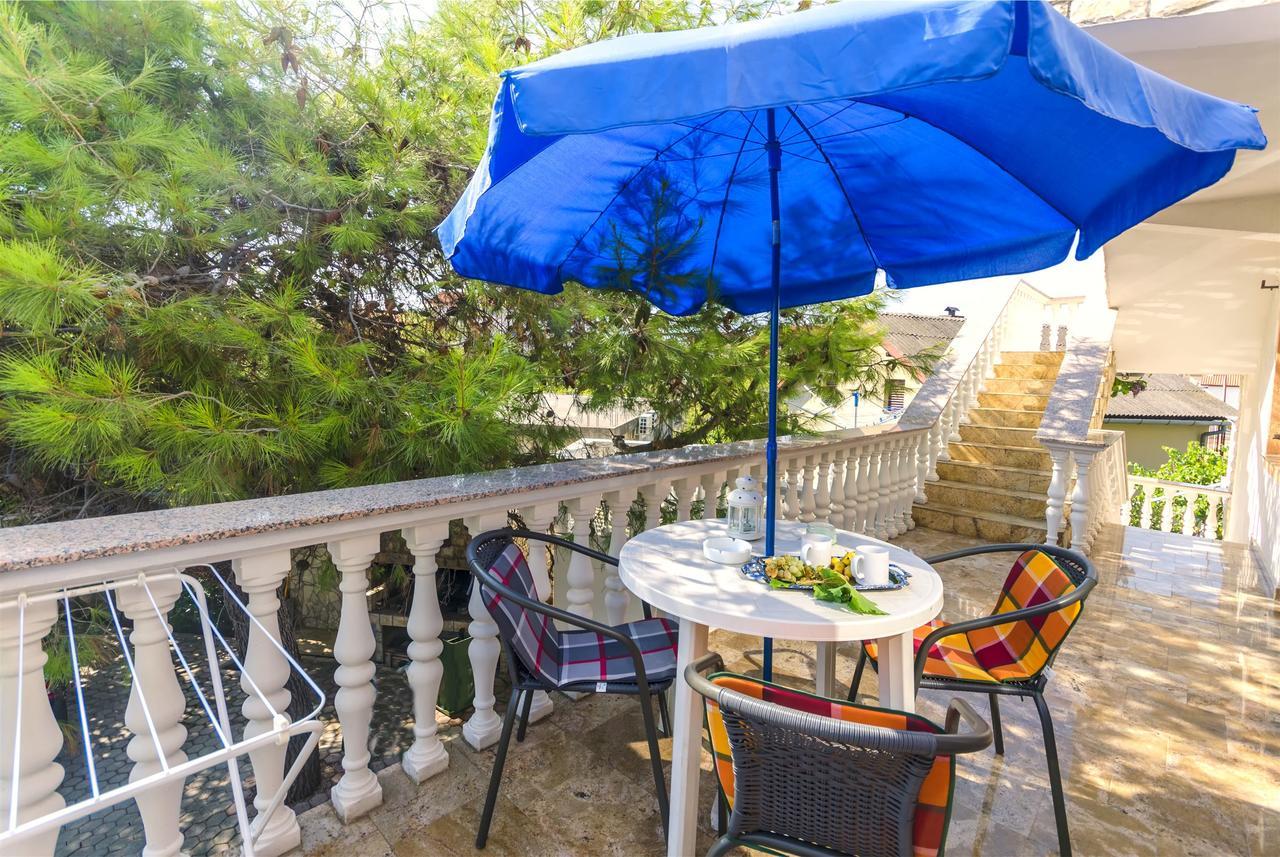 Apartments Miljenka Vodice Exterior foto